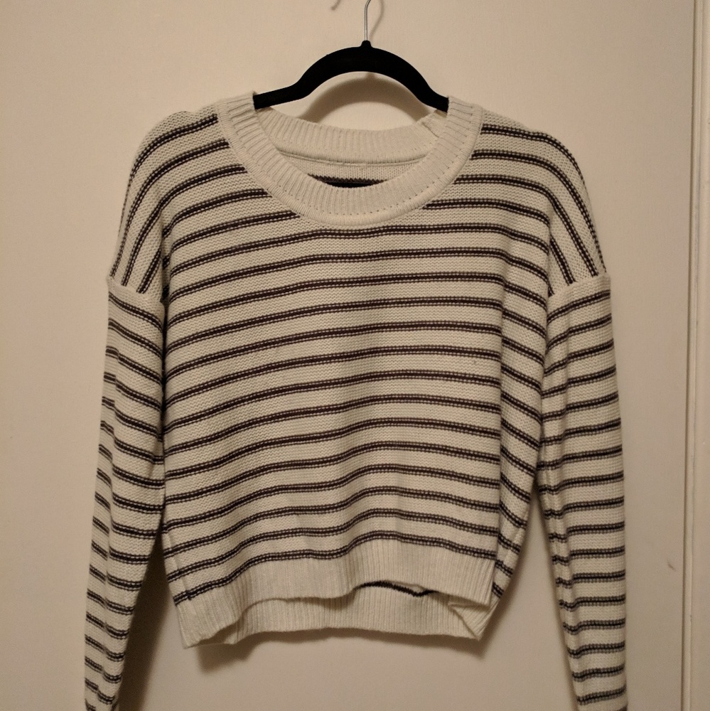 Striped crop sweater.